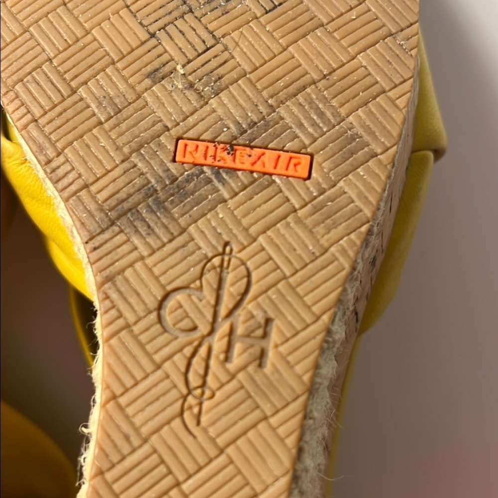☀️EUC Cole Haan Yellow Wedge Sandals size 8 ☀️ Cole Haan Yellow Wedge Sandals - Picture 9 of 14